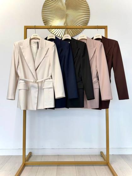 CLOTHÉ - Blazer with belt