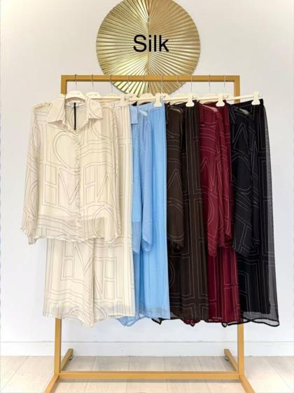 CLOTHÉ - Silk totem suit