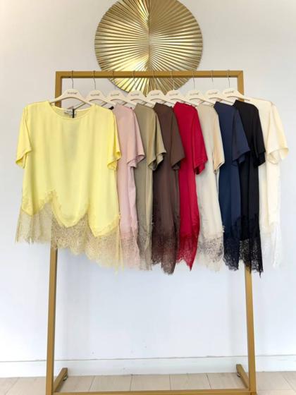 CLOTHÉ - T-shirt with lace