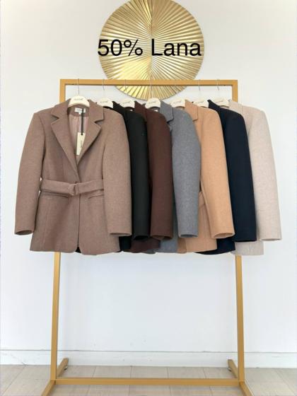 CLOTHÉ - Coat with belt